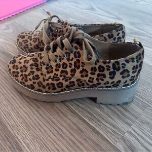 Dirty Laundry Tan and Black Dress Shoes